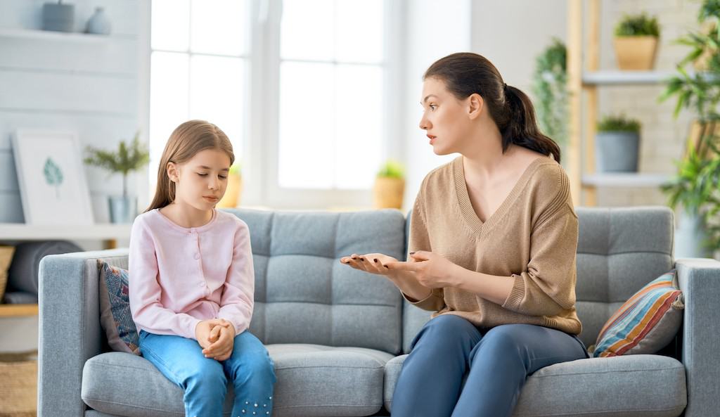 mom talking to daughter - how to stop yelling at kids