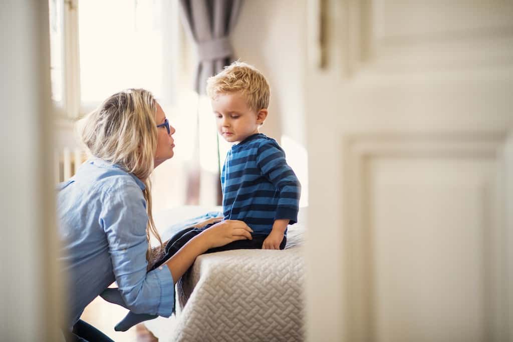 mom talking to toddler - what is positive discipline? positive discipline techniques that work