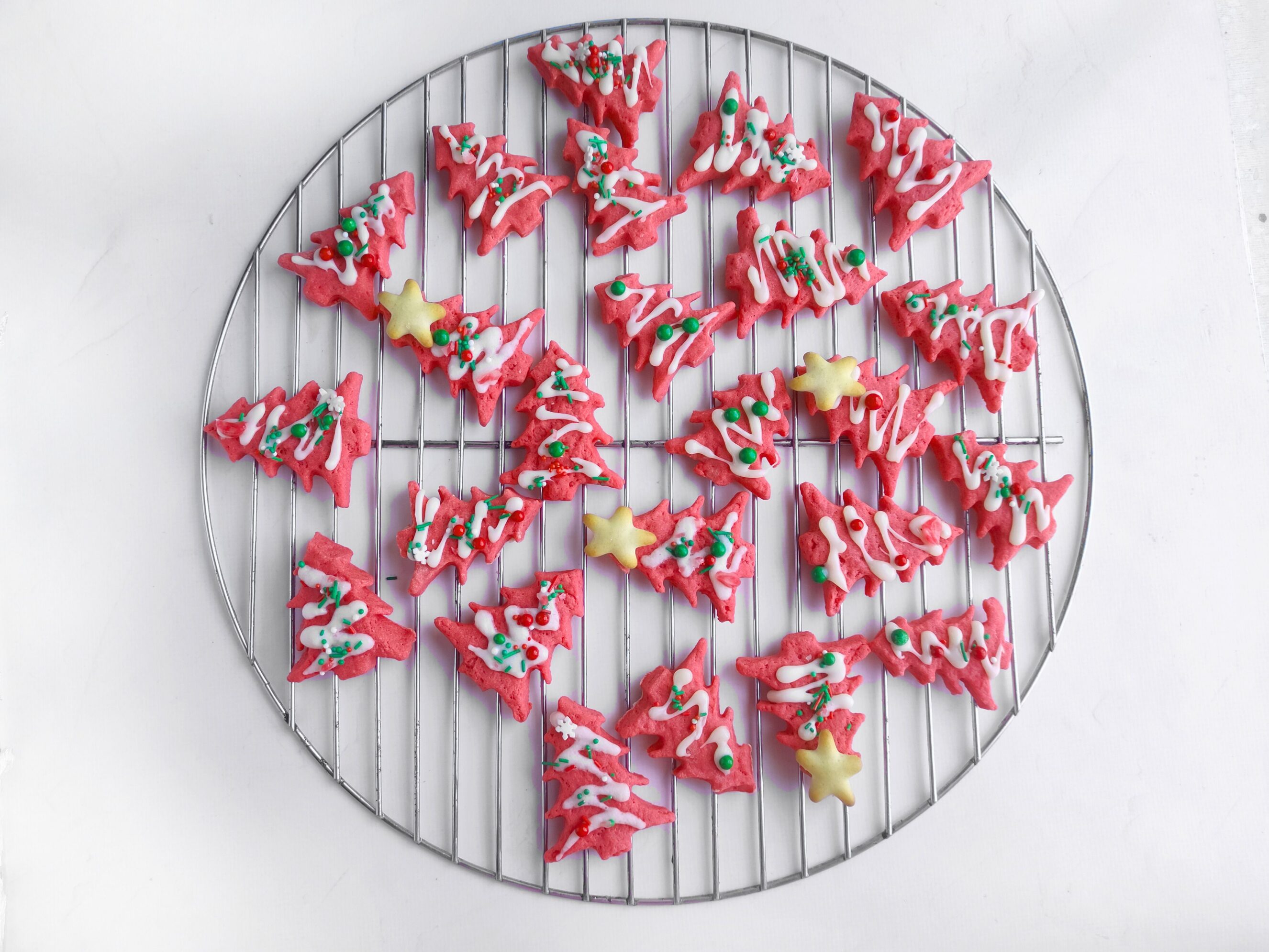 Red Velvet White Chocolate Cookies (Christmas Edition)
